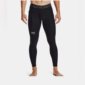 NWT Under Armour Men's HeatGear 3/4 Leggings. Black Small